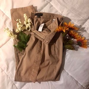Banana Republic Khaki Pants, Tie Belt. 8. NWT